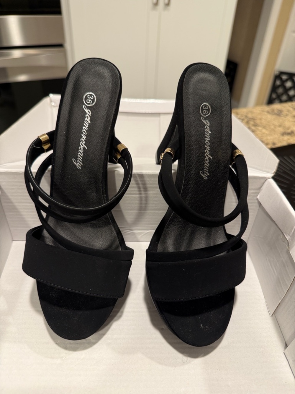 Glamorbeauty Black Strappy Mid-Heel Sandals